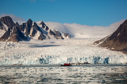 Zodiac at Spitsbergen, Graham White