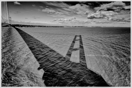 Humber bridge Shadow