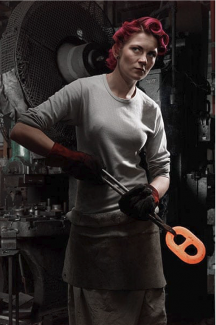 Female Chainmaker