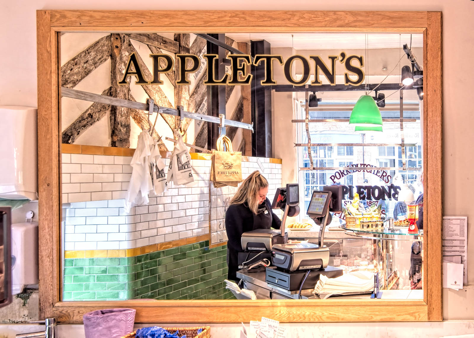 Appleton's, David Williamson