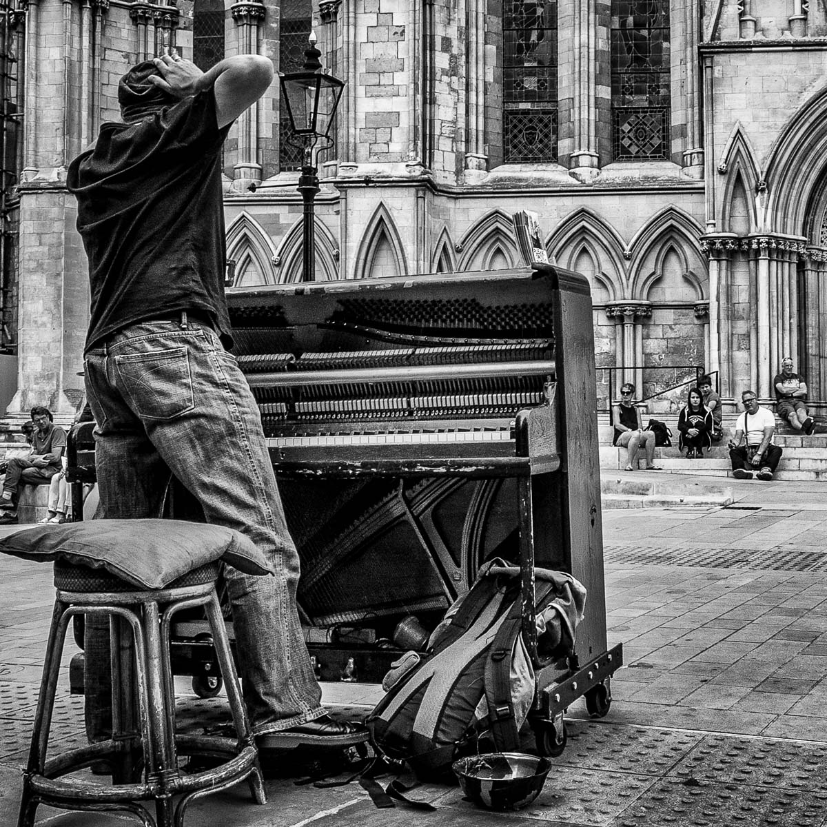 Street piano, Martin Holyoak